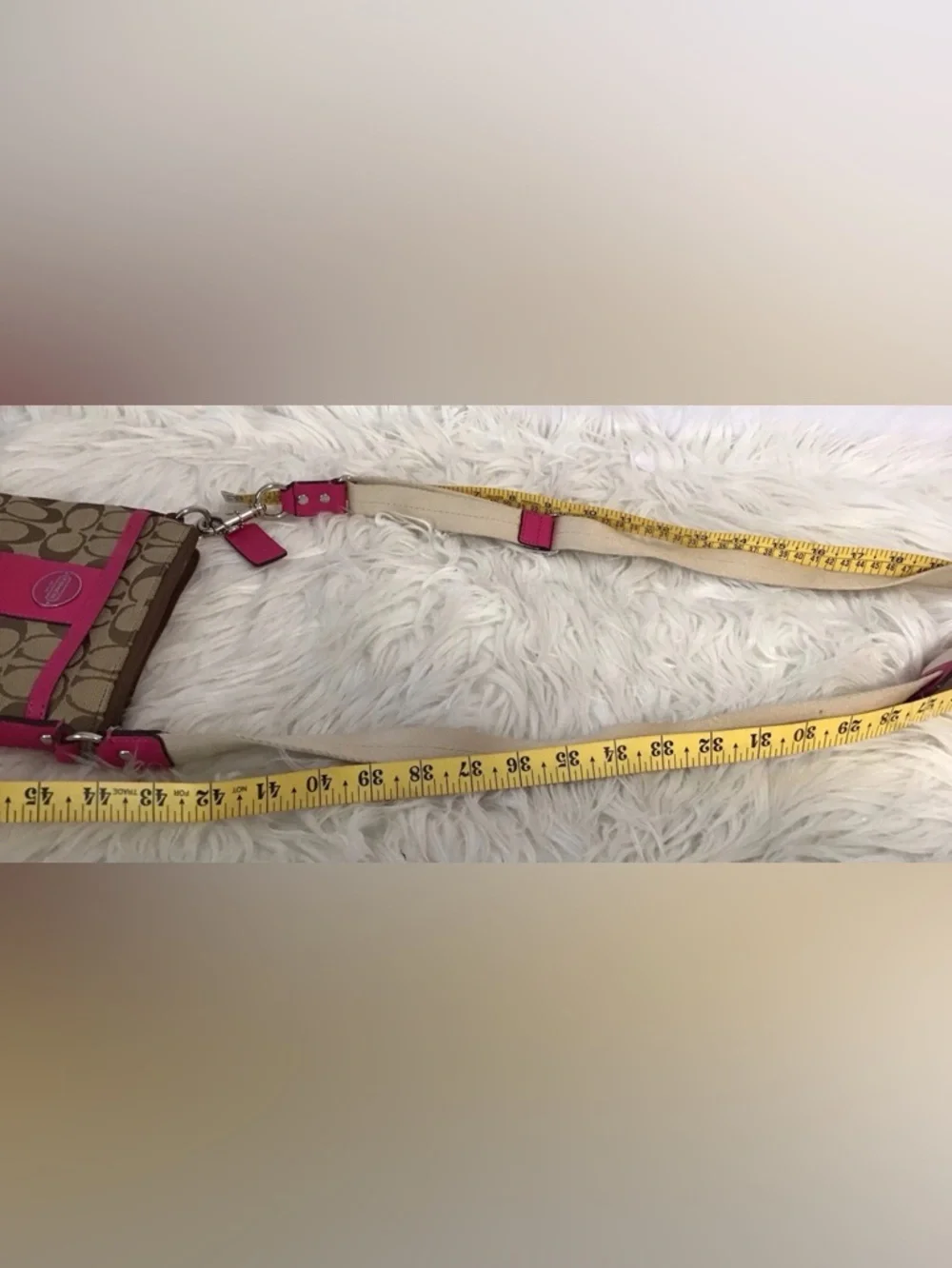 Coach North South Swingpack Crossbody Bag Fuchsia Beige